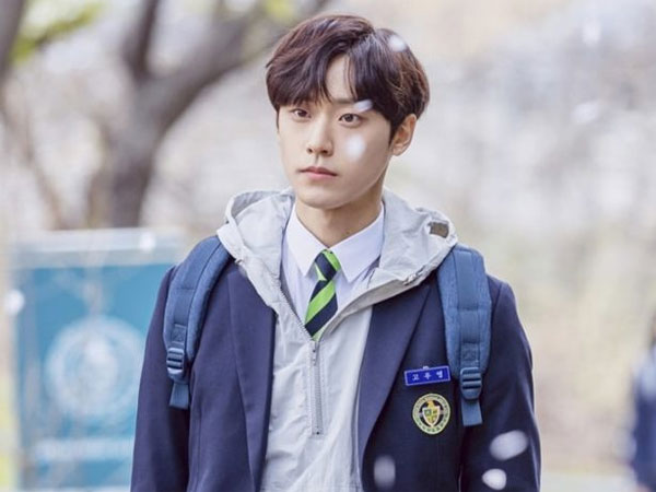 Pesona Lee Do Hyun Jadi Anak SMA di Drama '18 Again'