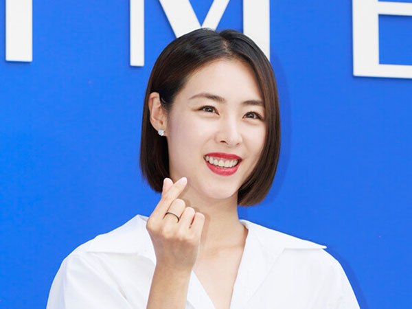 Lee Yeon Hee Umumkan Kehamilan Setelah 4 Tahun Menikah