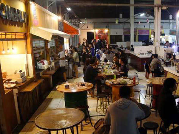 5 Pusat Jajanan Street Food di Jakarta yang Bisa Jadi Rekomendasi