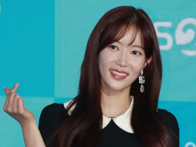 Im Soo Hyang Berpisah dengan Agensinya Sejak Debut