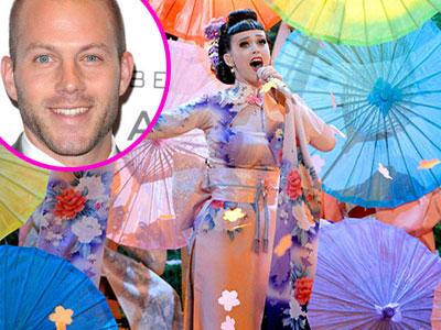 Kostum di AMA 2013 Dikritik Habis-habisan, Stylist Katy Perry Angkat Bicara