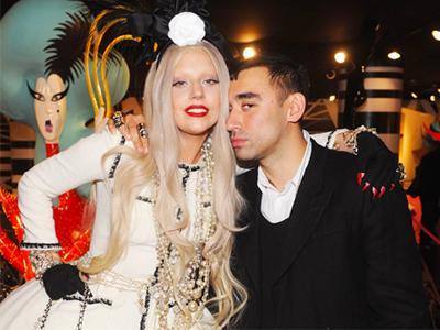 Nicola Formichetti: Mendesain untuk Lady Gaga Bagai "Roller Coaster Gila"